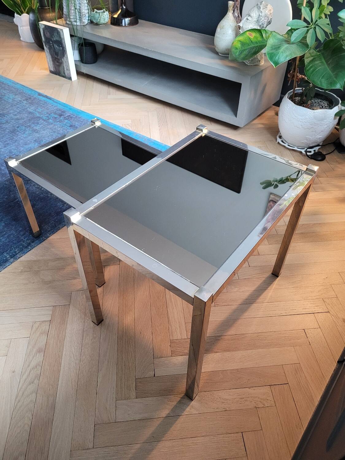 Tables gigognes en métal doré/chromé et miroir ambré