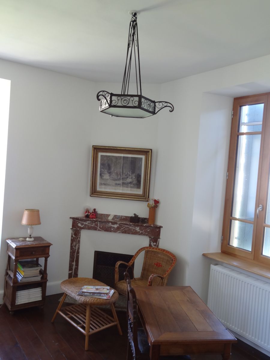 Lustre art déco en fer forgé