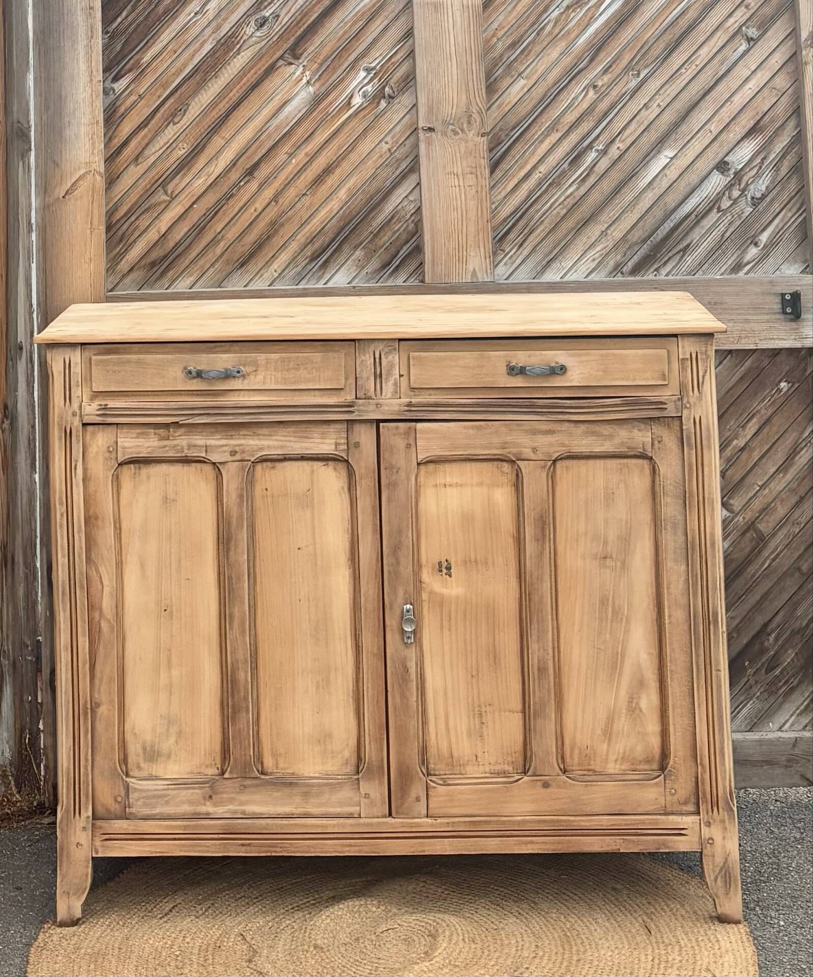 Old Parisian buffet in raw solid wood - 2 drawers