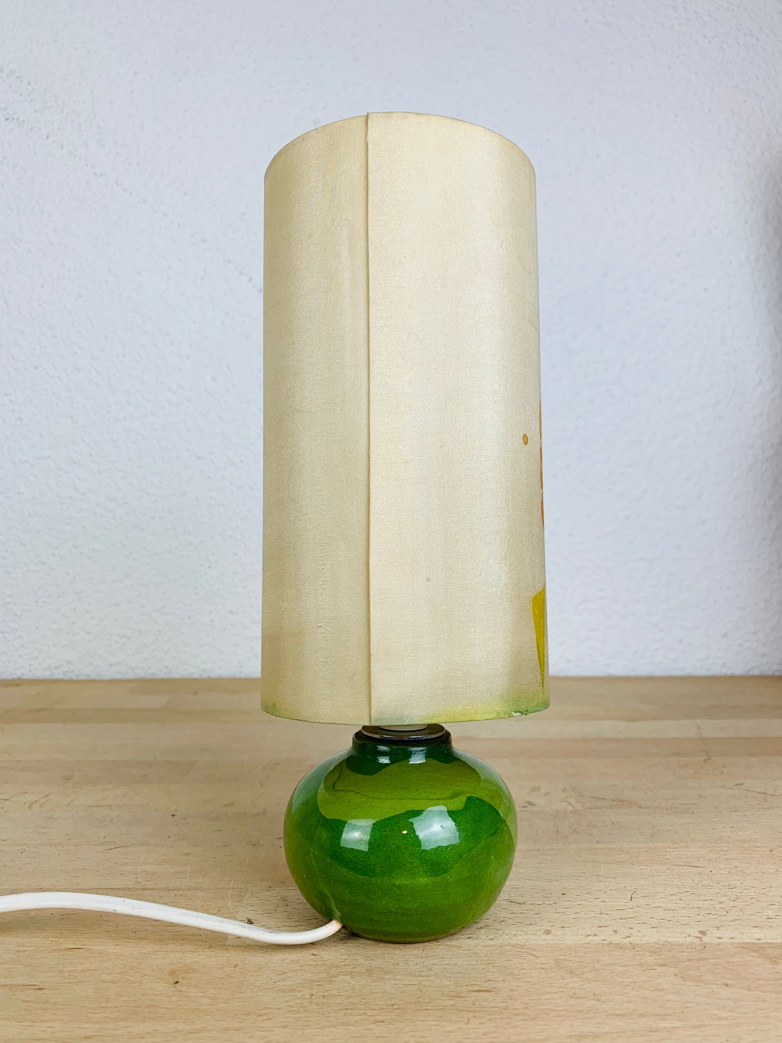 Green ceramic ball lamp