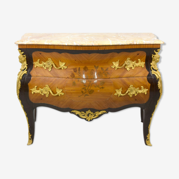 Commode sauteuse Louis XV marqueterie florale 1900