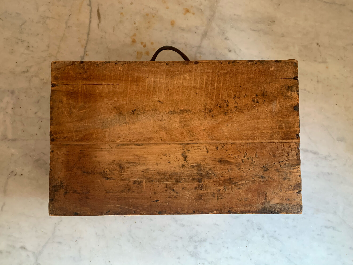 Advertising chest box