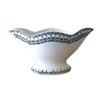 Gravy boat earthenware of Saint Amand iron earth