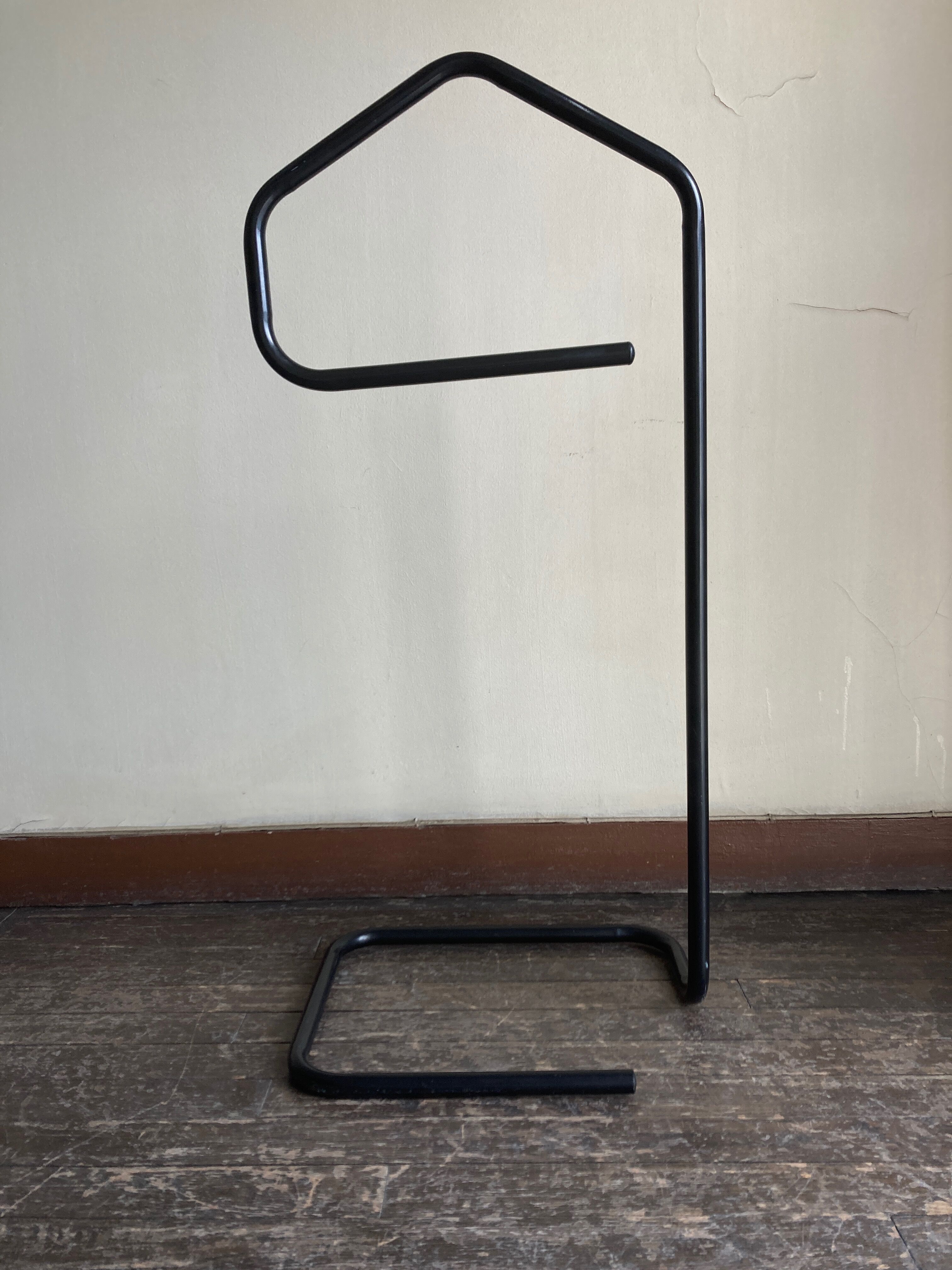 Night Valet black tube 1980