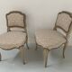 Paire de chauffeuses de style Louis XV, XXème siècle