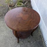 Pedestal table, side table