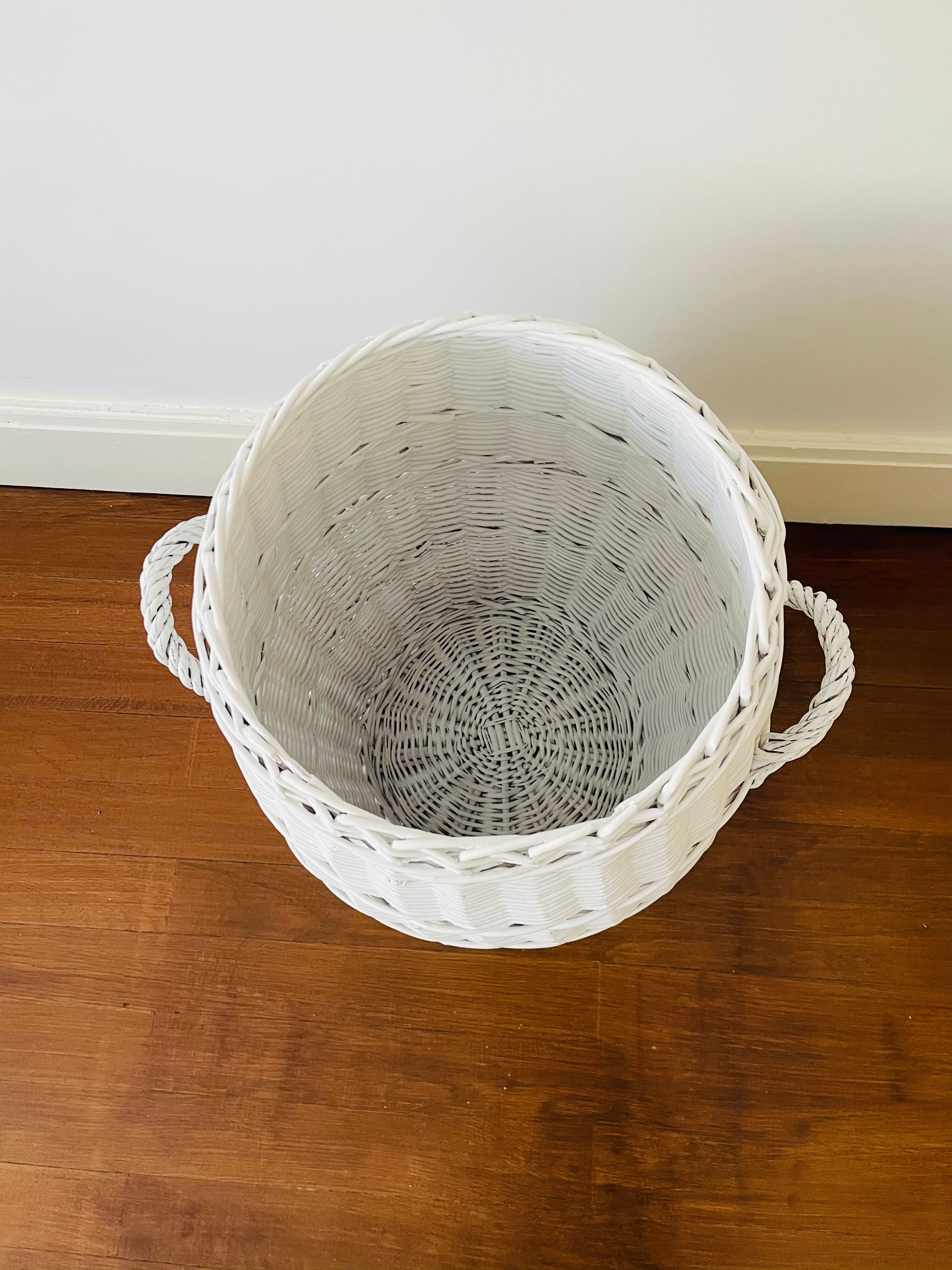 White wicker laundry basket