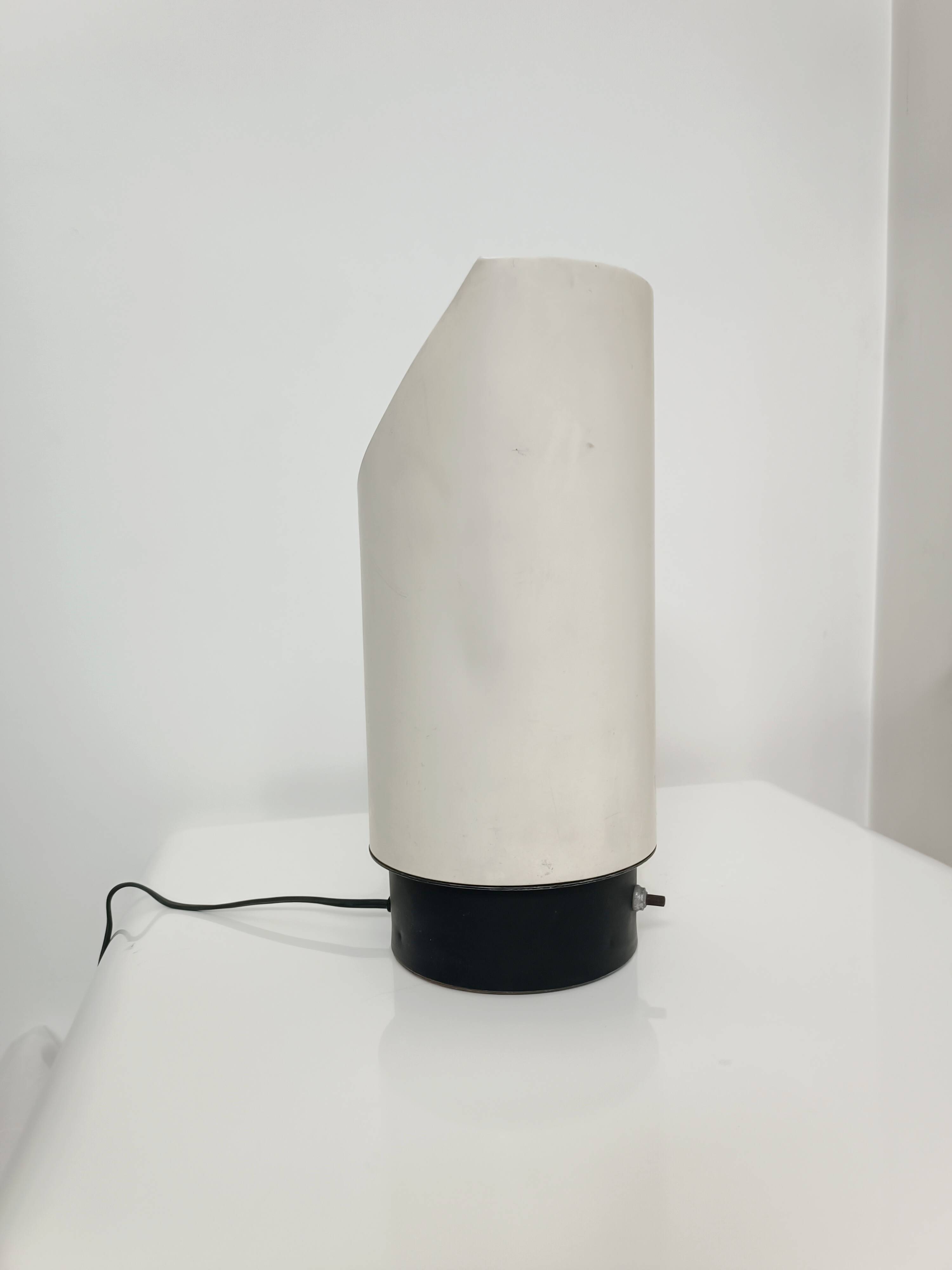 Minimalist lamp by G. Thurston for Lightolier USA 1960s