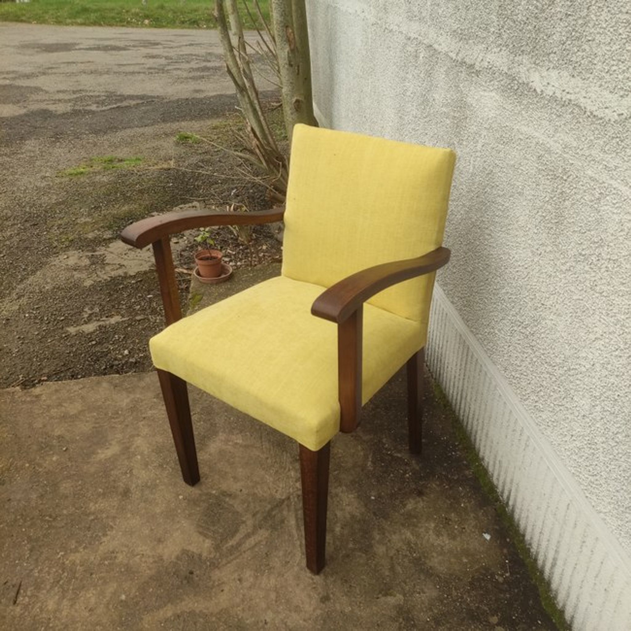 Bridge chair