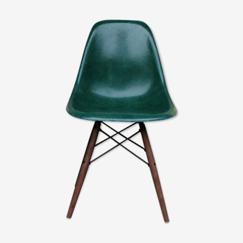 Chaise DSW Eames verte - Herman Miller