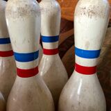 Ensemble de 6 quilles et 2 balles en bois