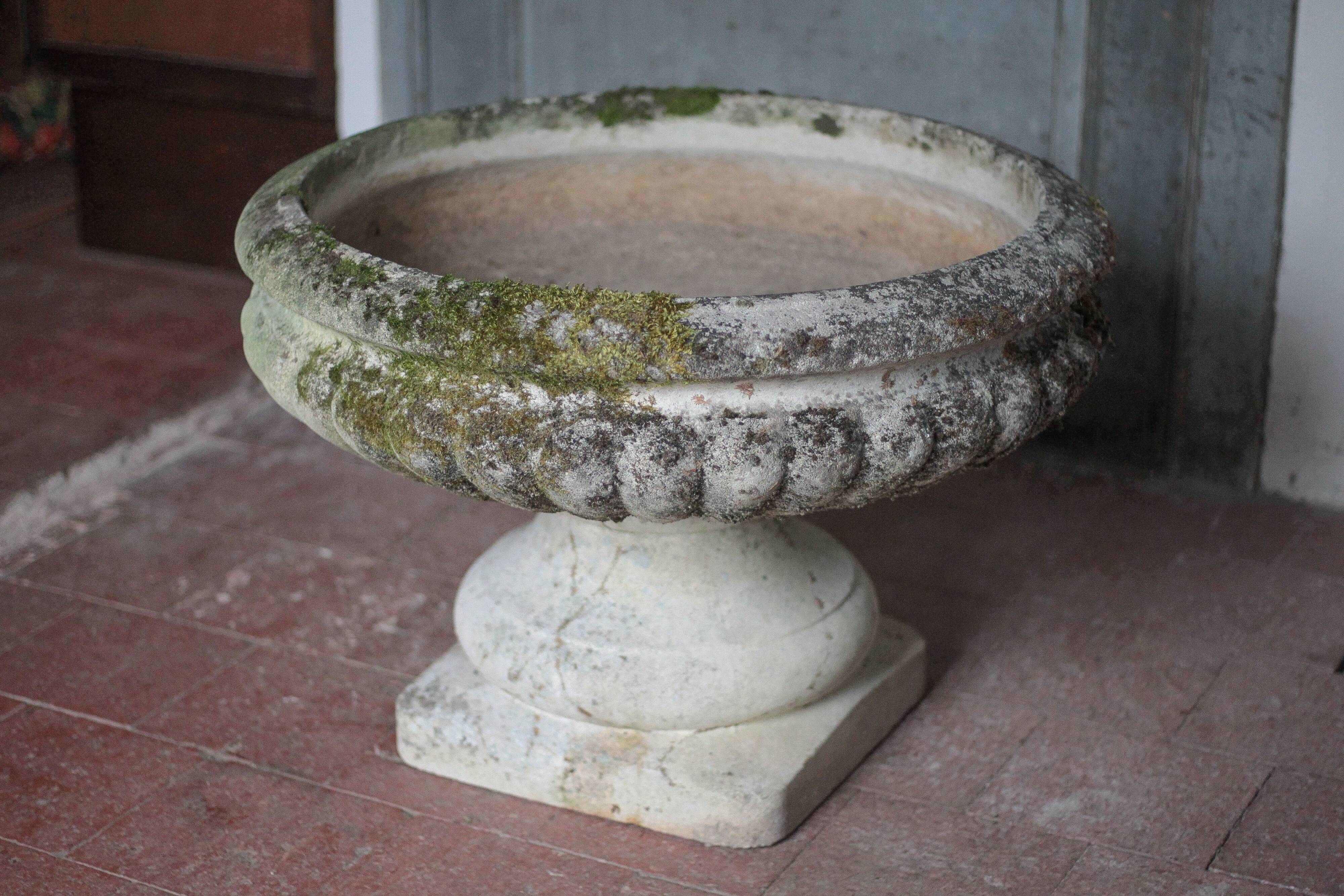 Grandon Fres planter, plant pot, outdoor pot, stone pot