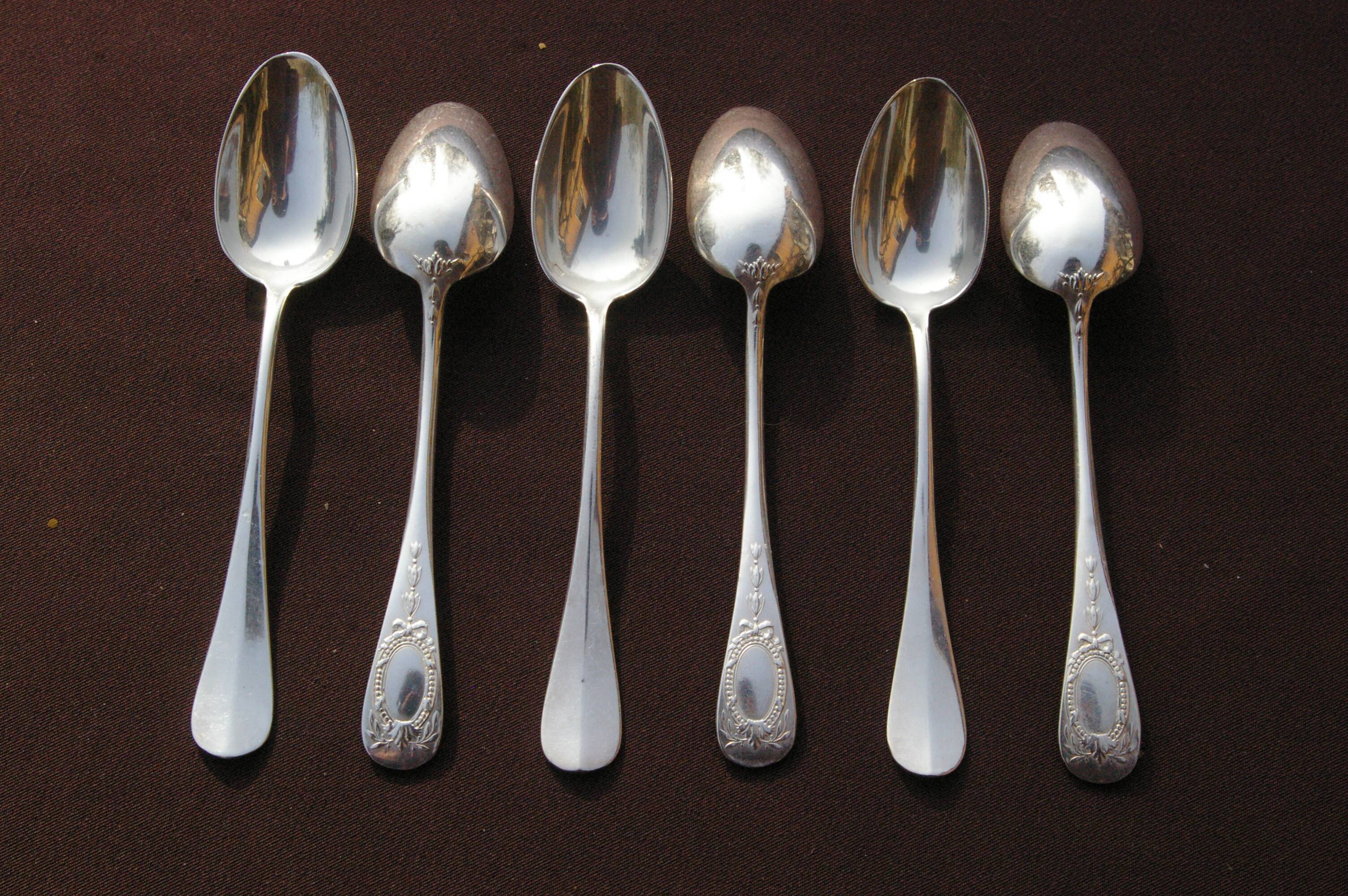 6 silver metal spoons Baguette Medallion