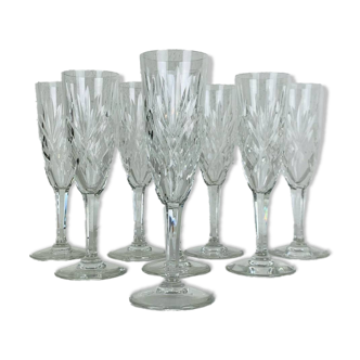 8 Chantilly model champagne flutes by Saint Louis, crystal