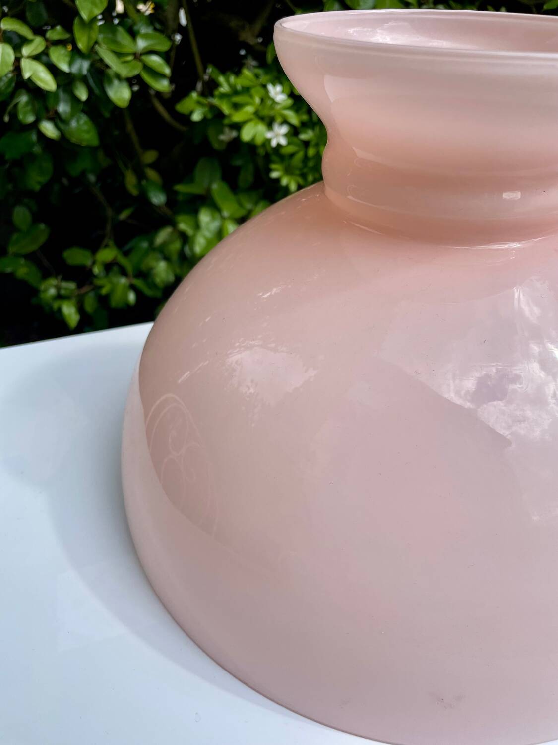 Abat-jour en opaline rose poudré