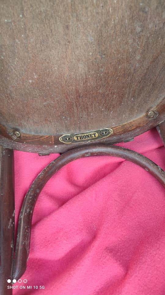 Series of 6 curved beech bistro chairs from Thonet around 1920/30