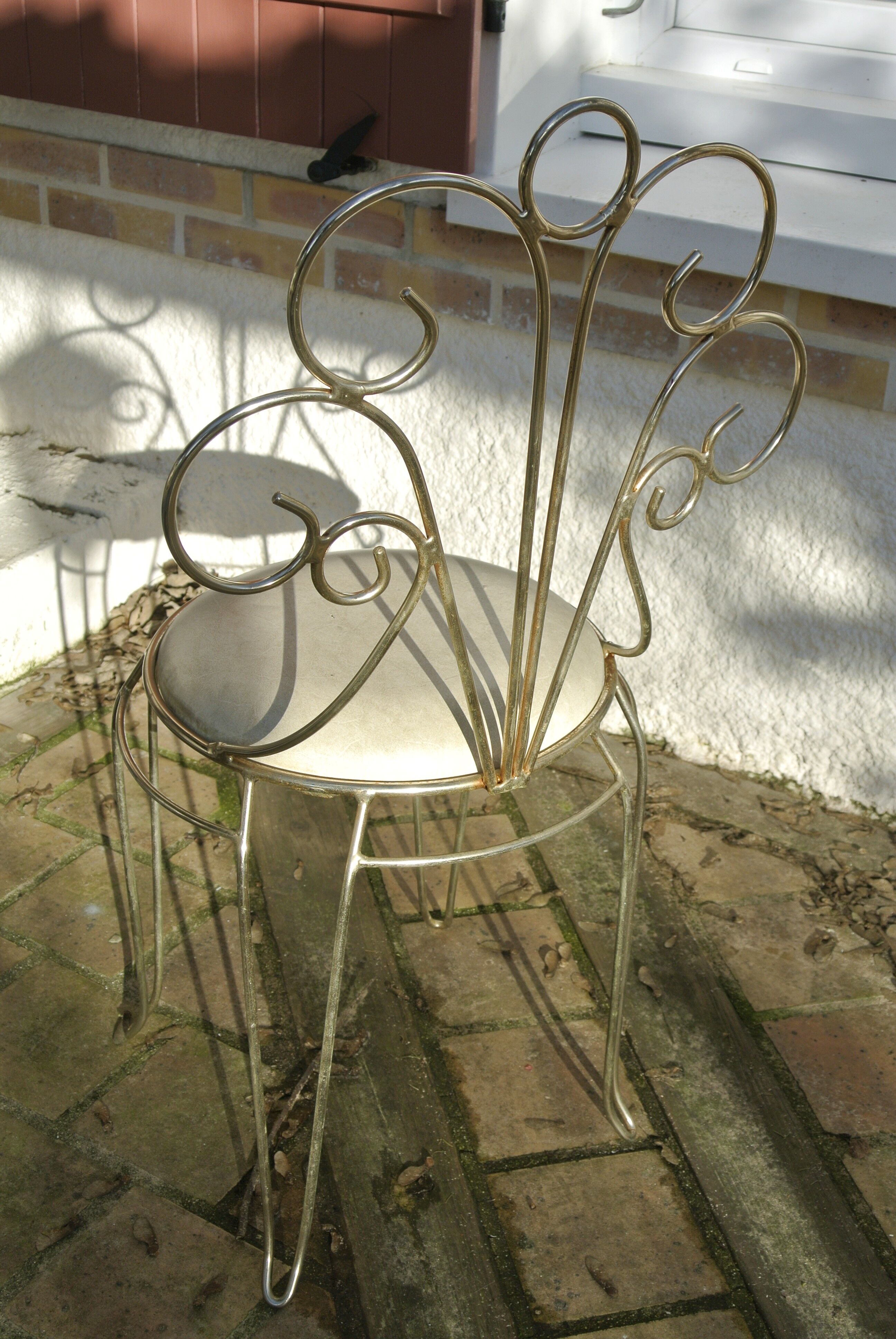 Dressing table chair