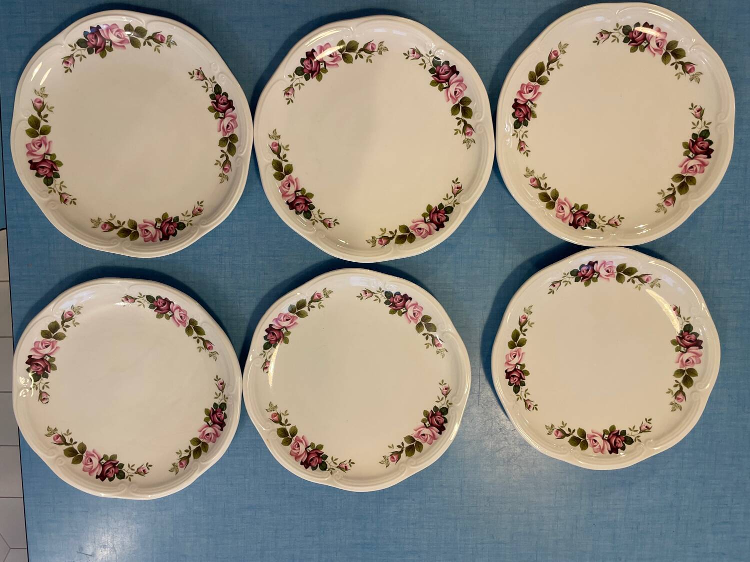 6 assiettes à dessert Gien champs