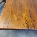 Farmhouse table and its 2 benches