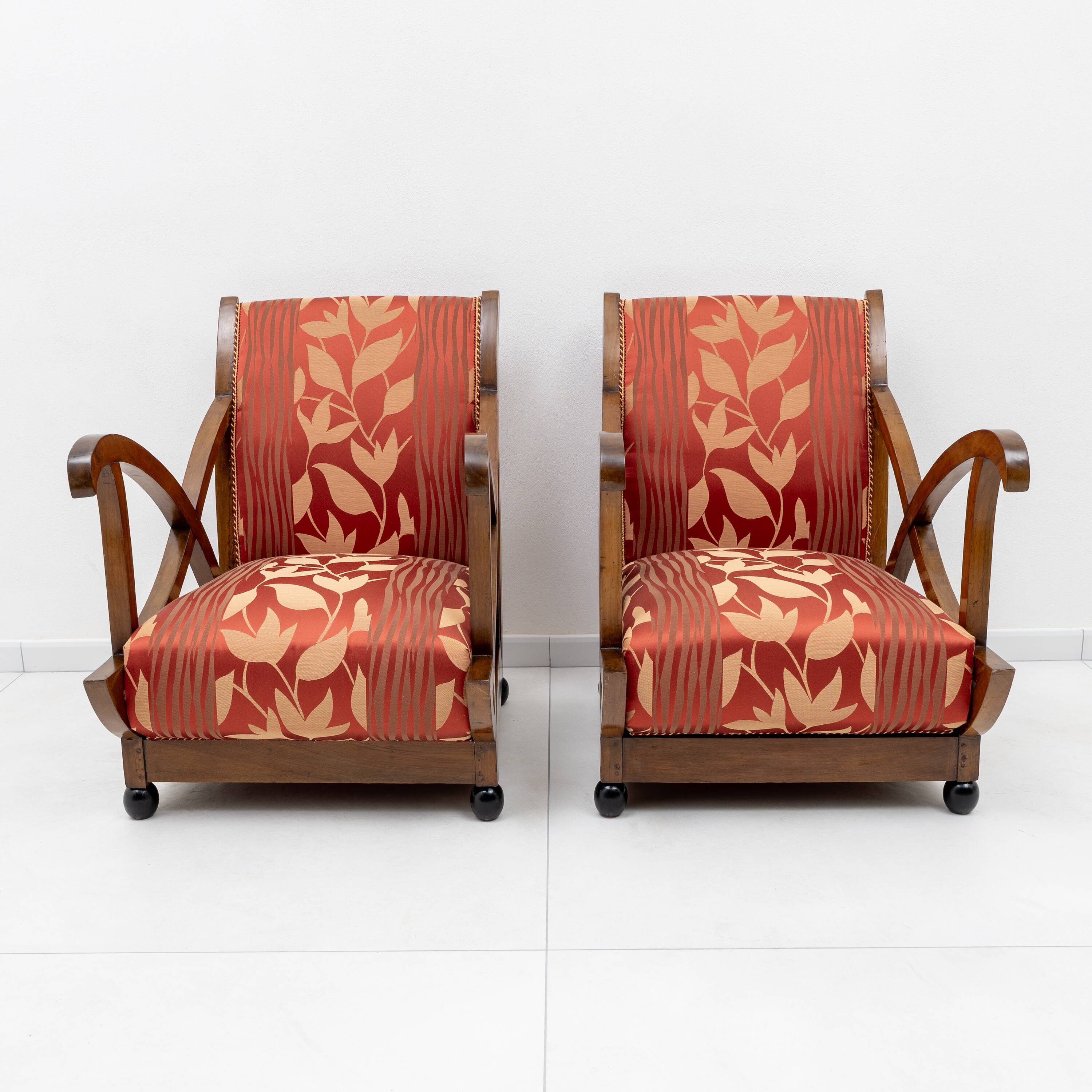 Pair of Italian Art Deco Armchairs Attributed to Maurizio Tempestini, 1940s