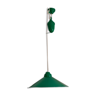 Industrial hanging in green metal with pulley