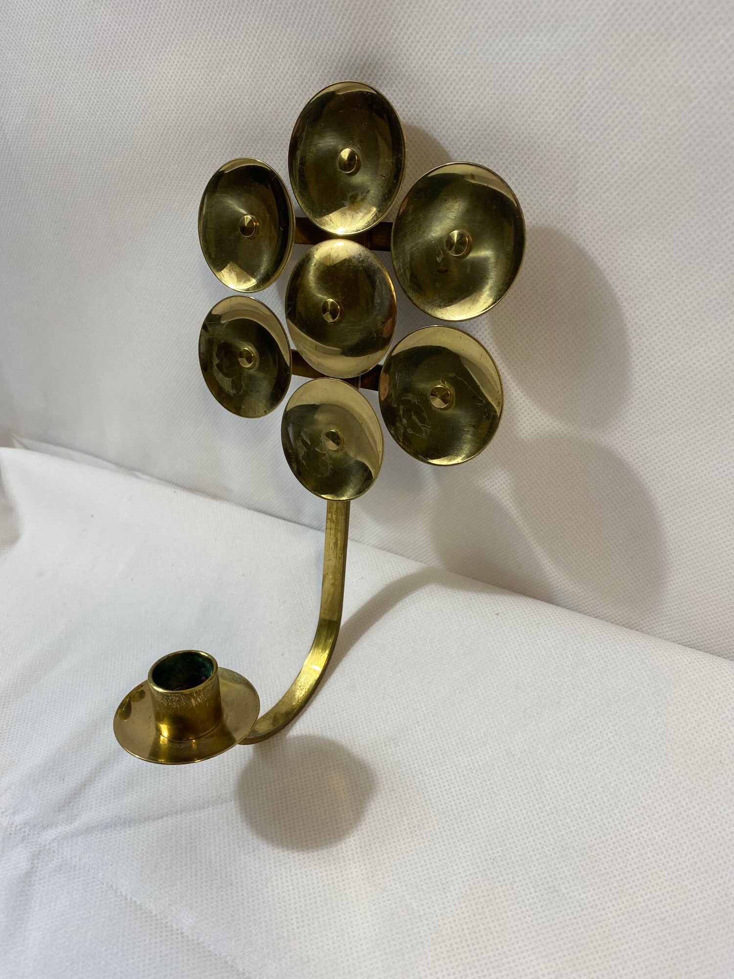 Kee Mora wall candle holder