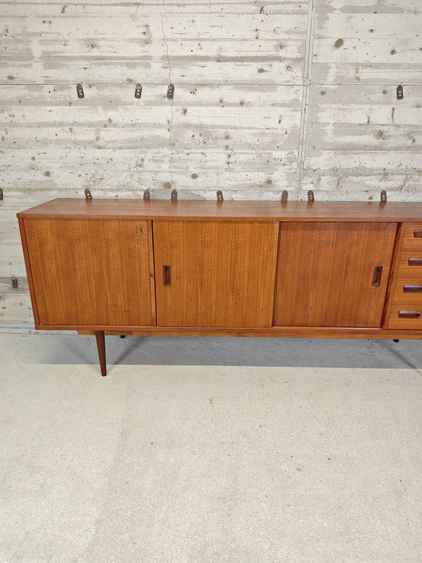 Vintage enfilade