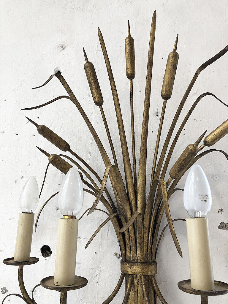 Gold metal reeds flowering wall light