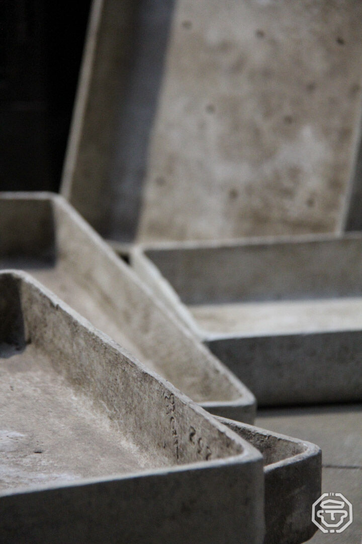 Lot 25 flower planters 1965