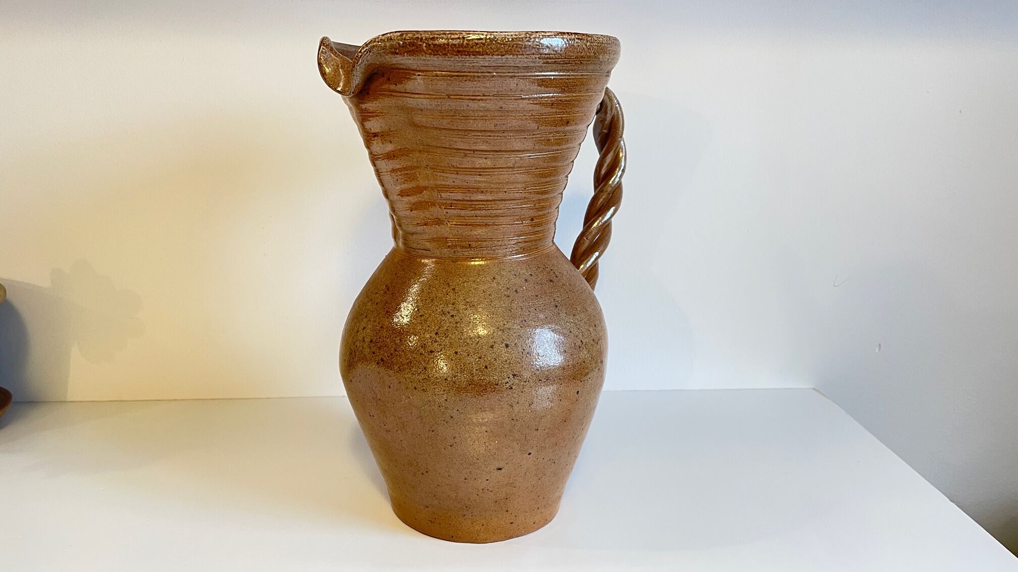 Xl pitcher in vintage enamelled gres