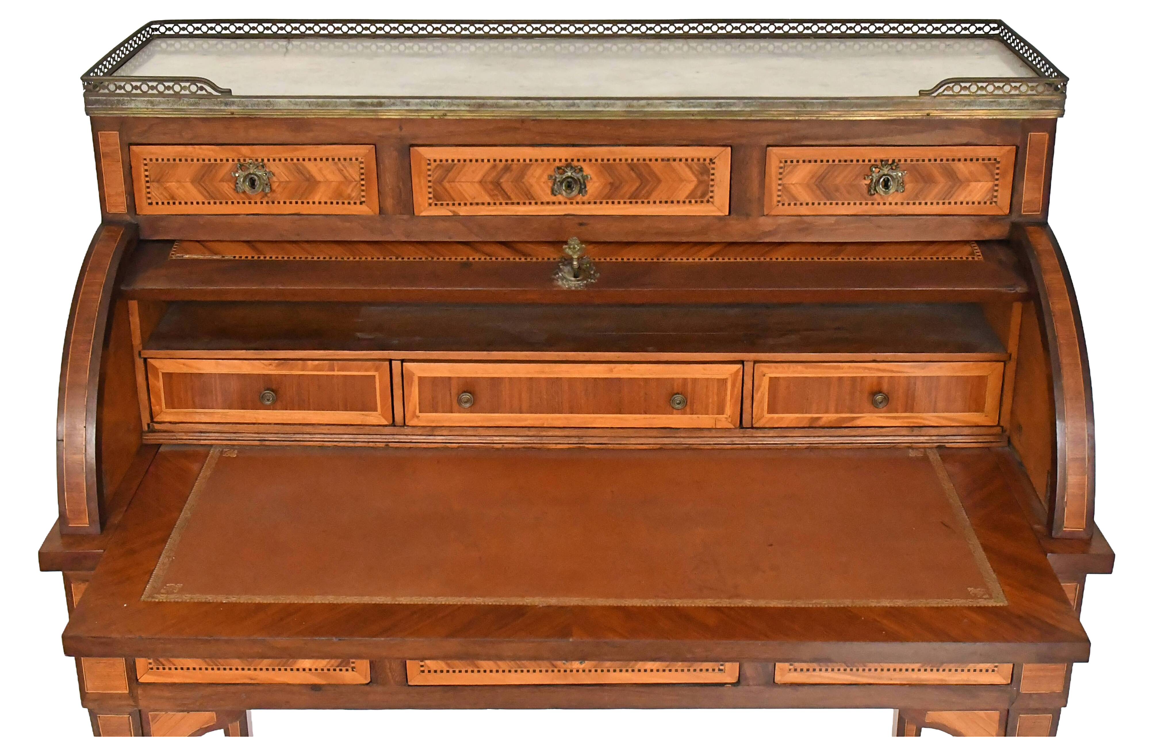 Cylinder desk in Louis XVI style