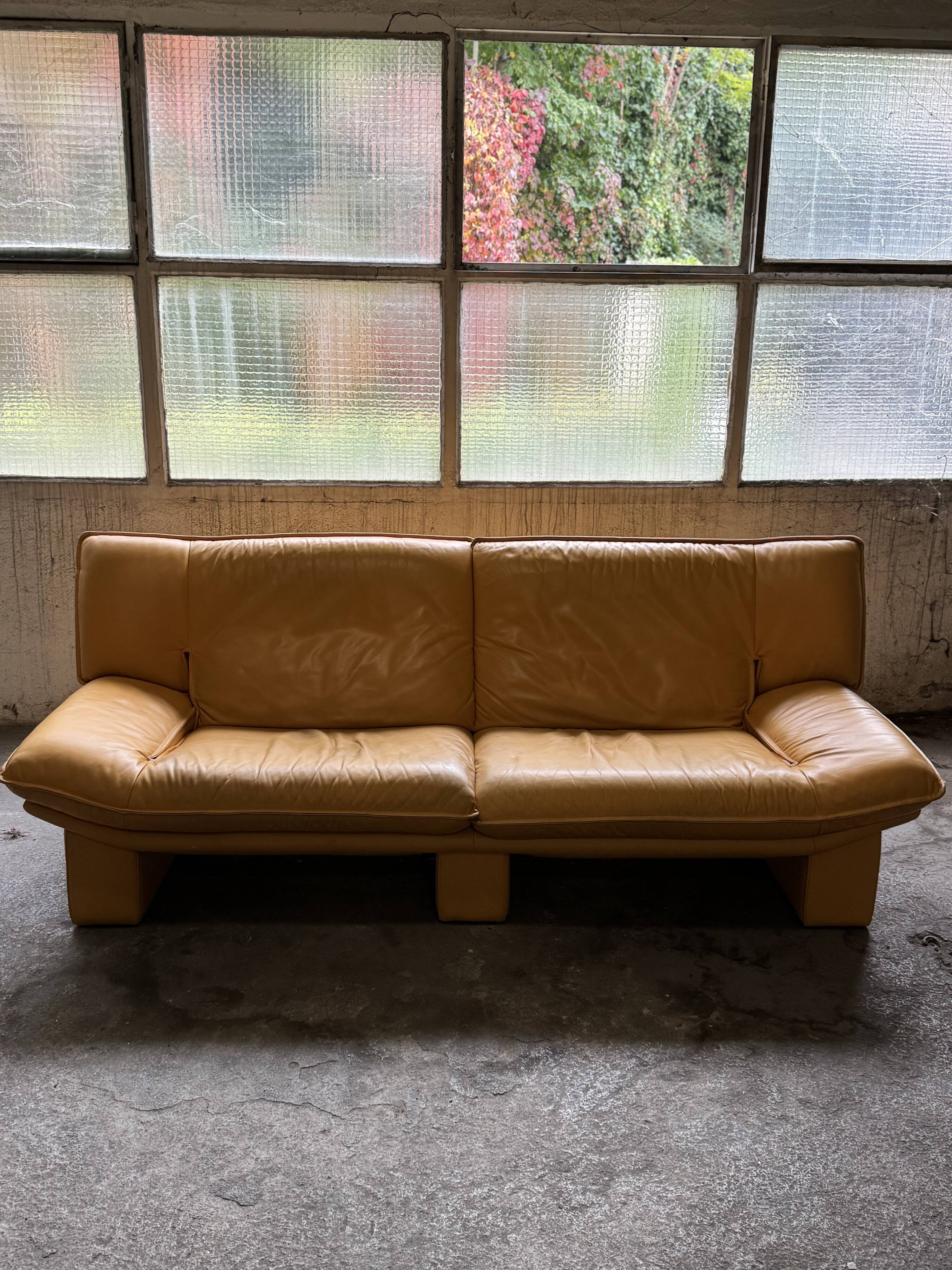 "Ambassador" Three-Seater Sofa – Yellow Leather – Nicoletti Salotti – 1980s