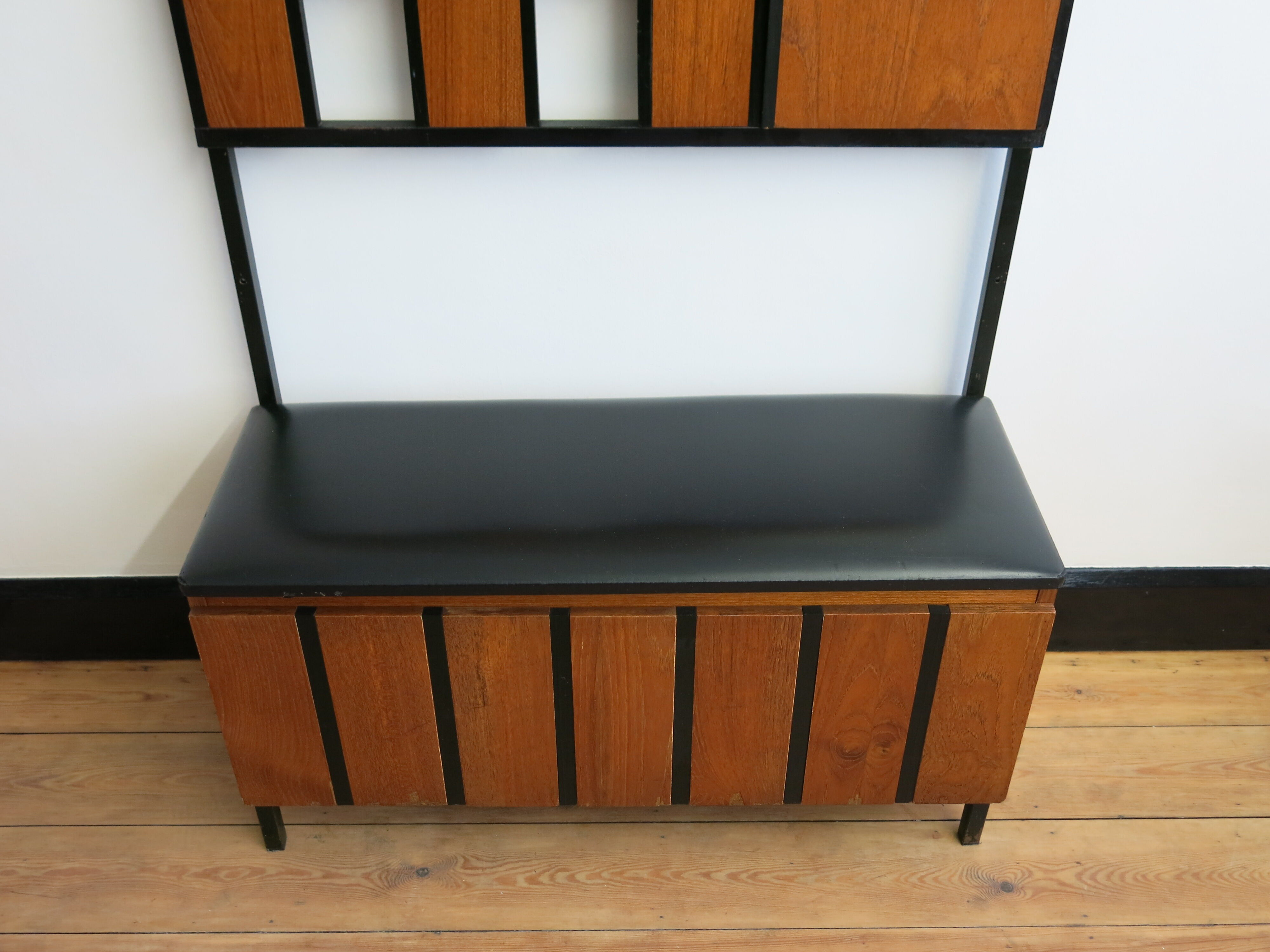 Meuble vestiaire mid-century