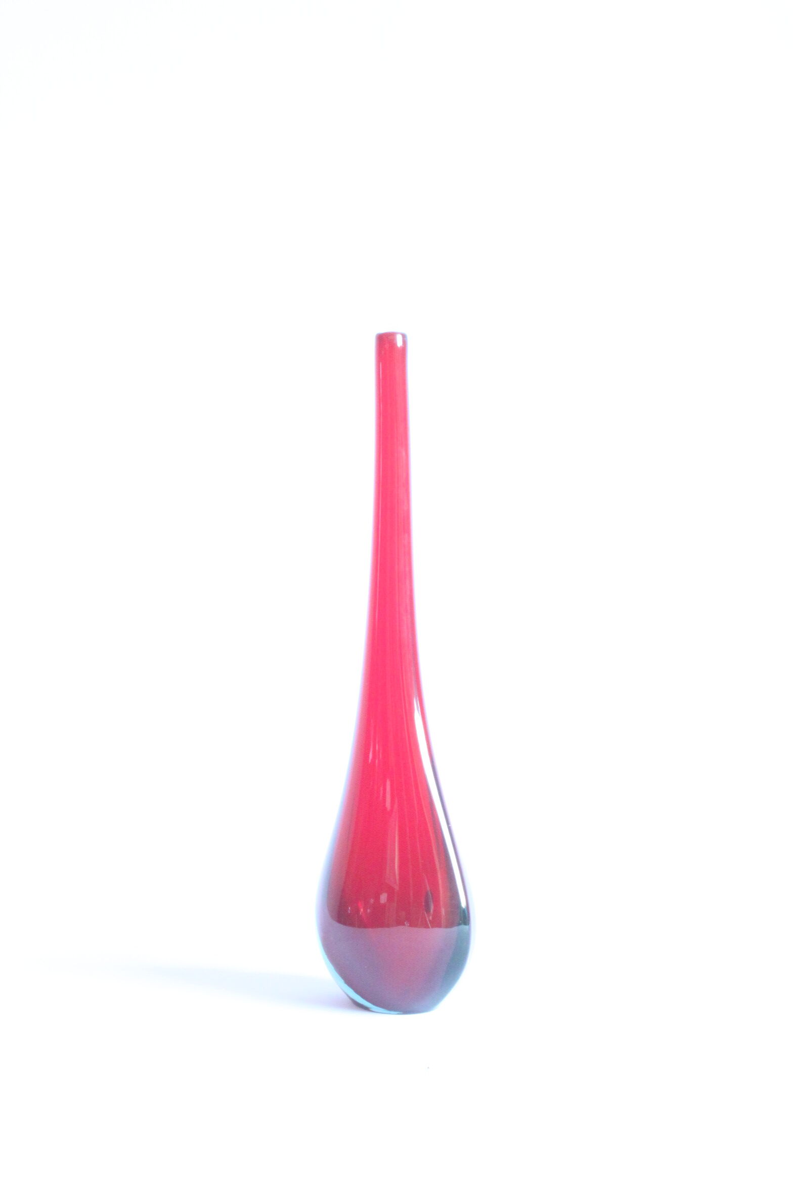 Sommerso drop vase in red and blue, Murano 1950s.