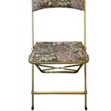 Folding chairs with floral pattern