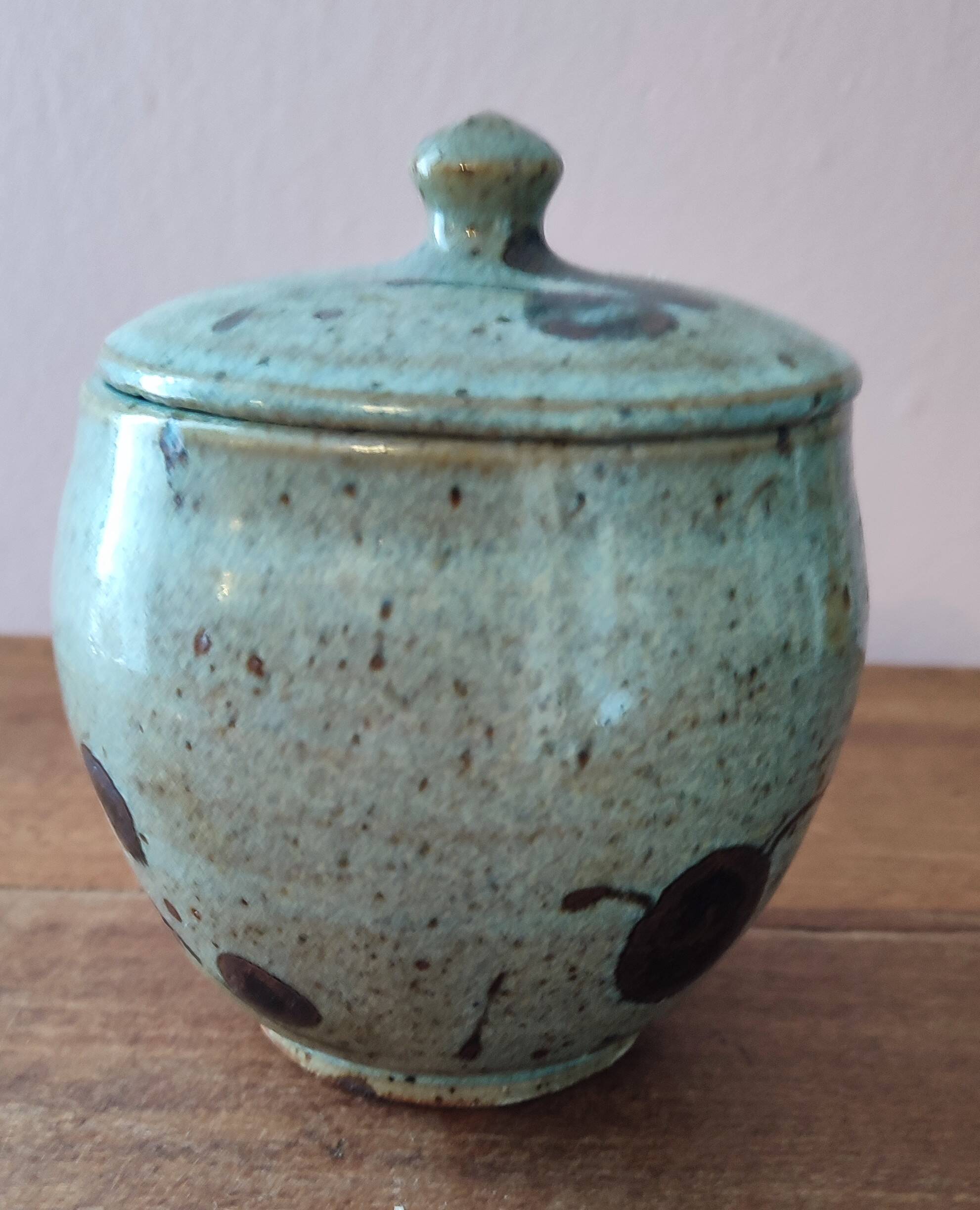 Dal magro sandstone Sugar bowl