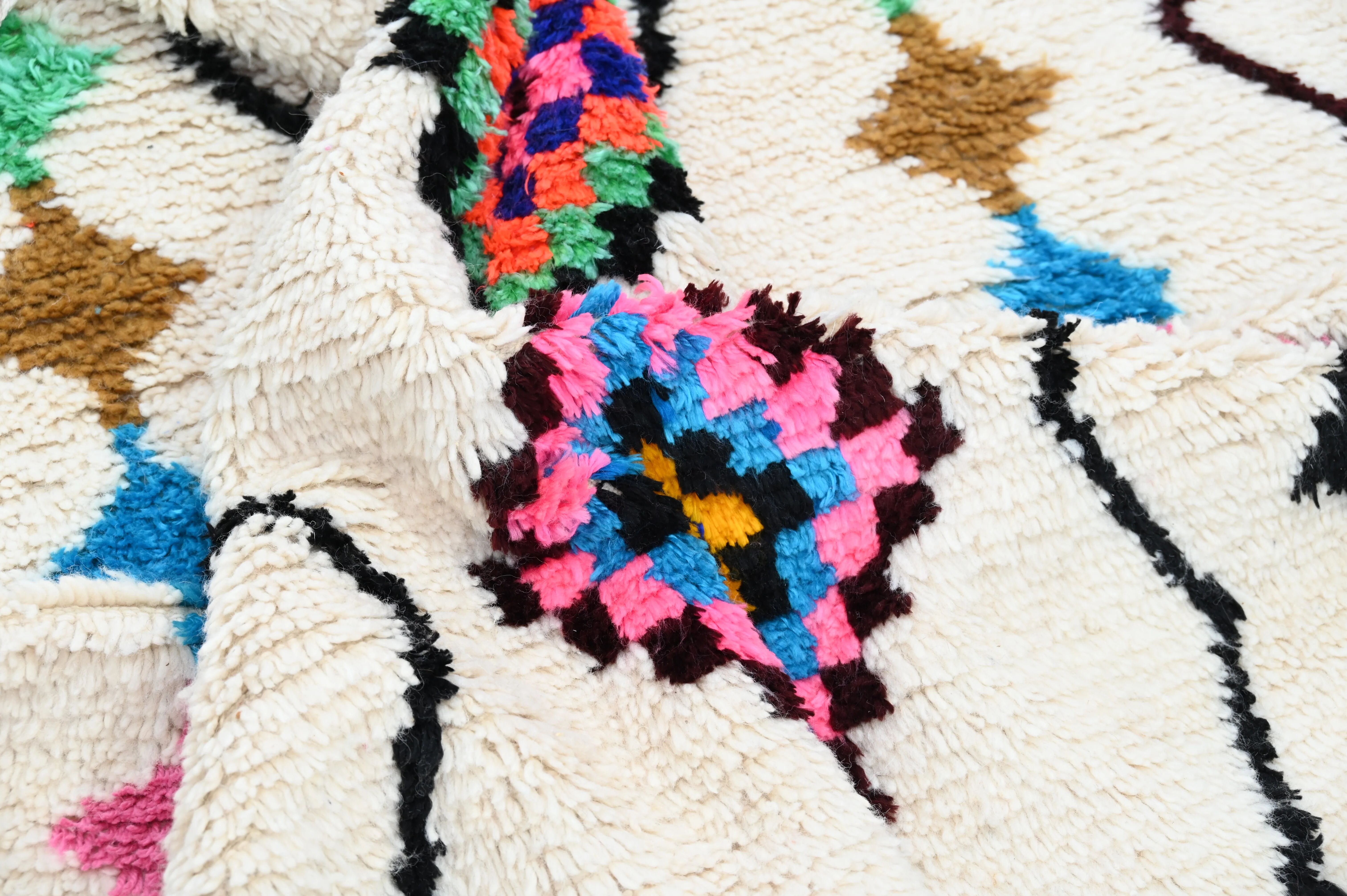 Handmade Azilal rug, 255 x 144 cm, AZD-403