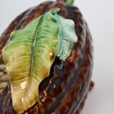 Ceramic cocoa pod