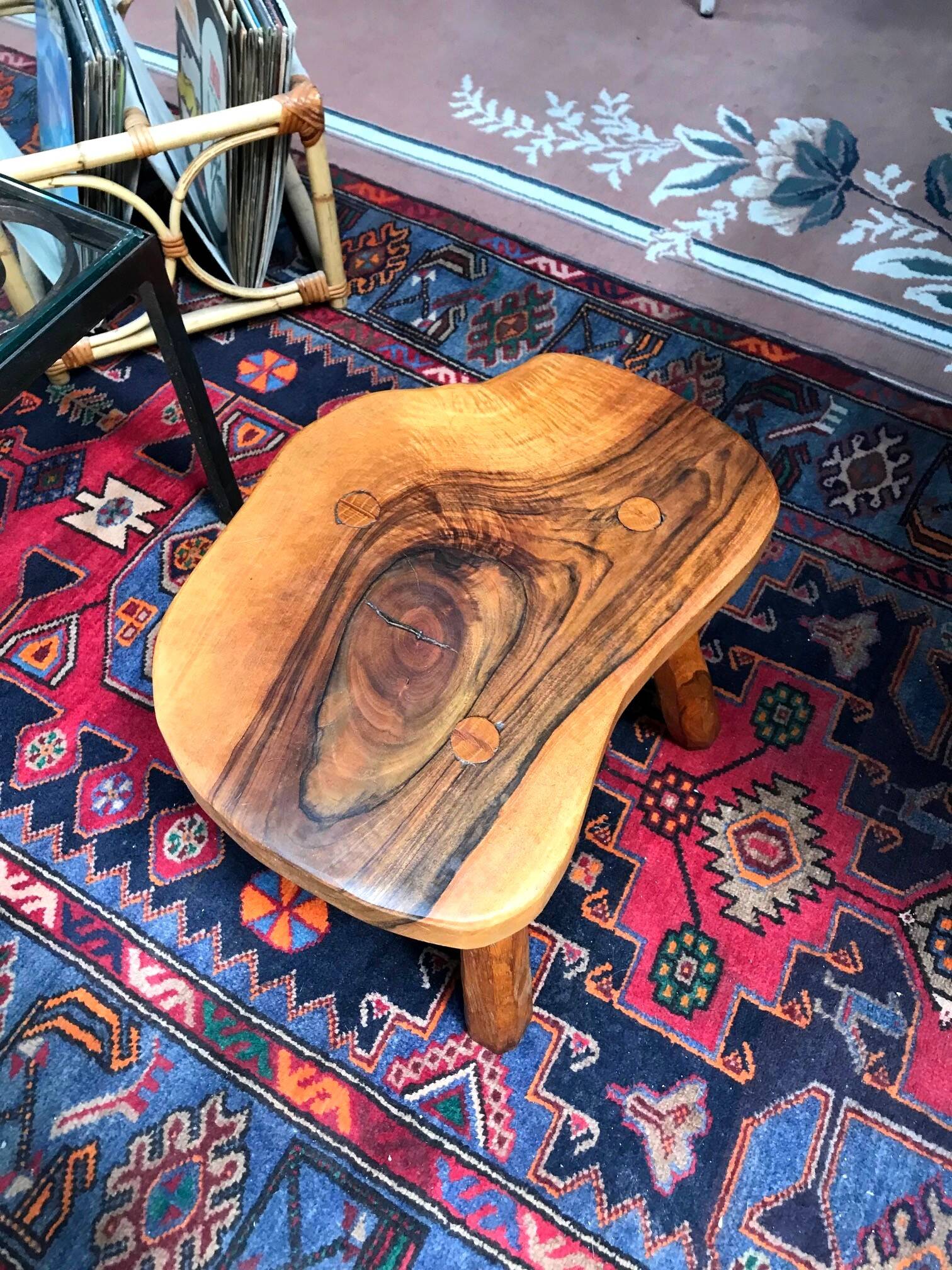 Tabouret vintage en bois d'olivier années 70