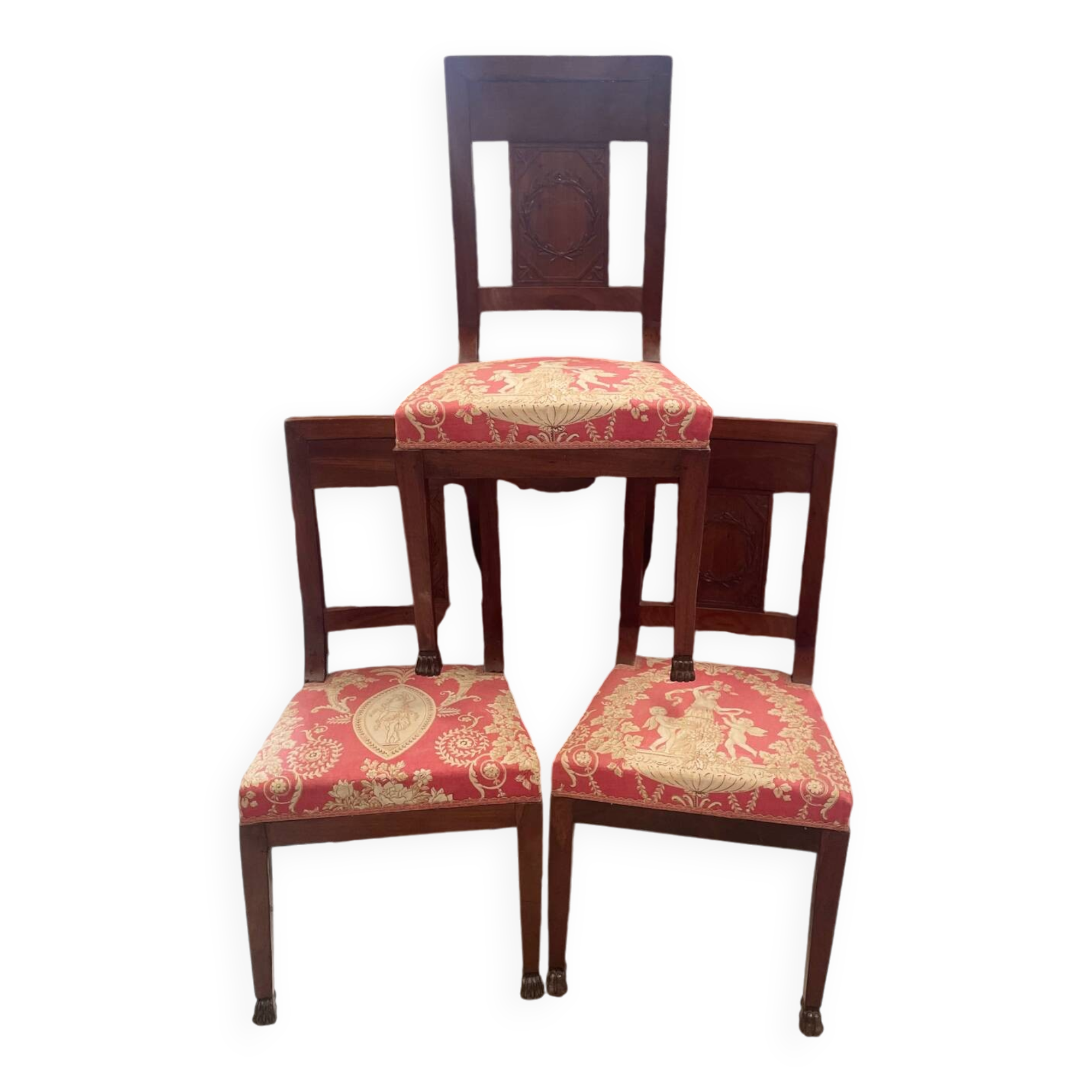 Lot de trois chaises anciennes en parfait état