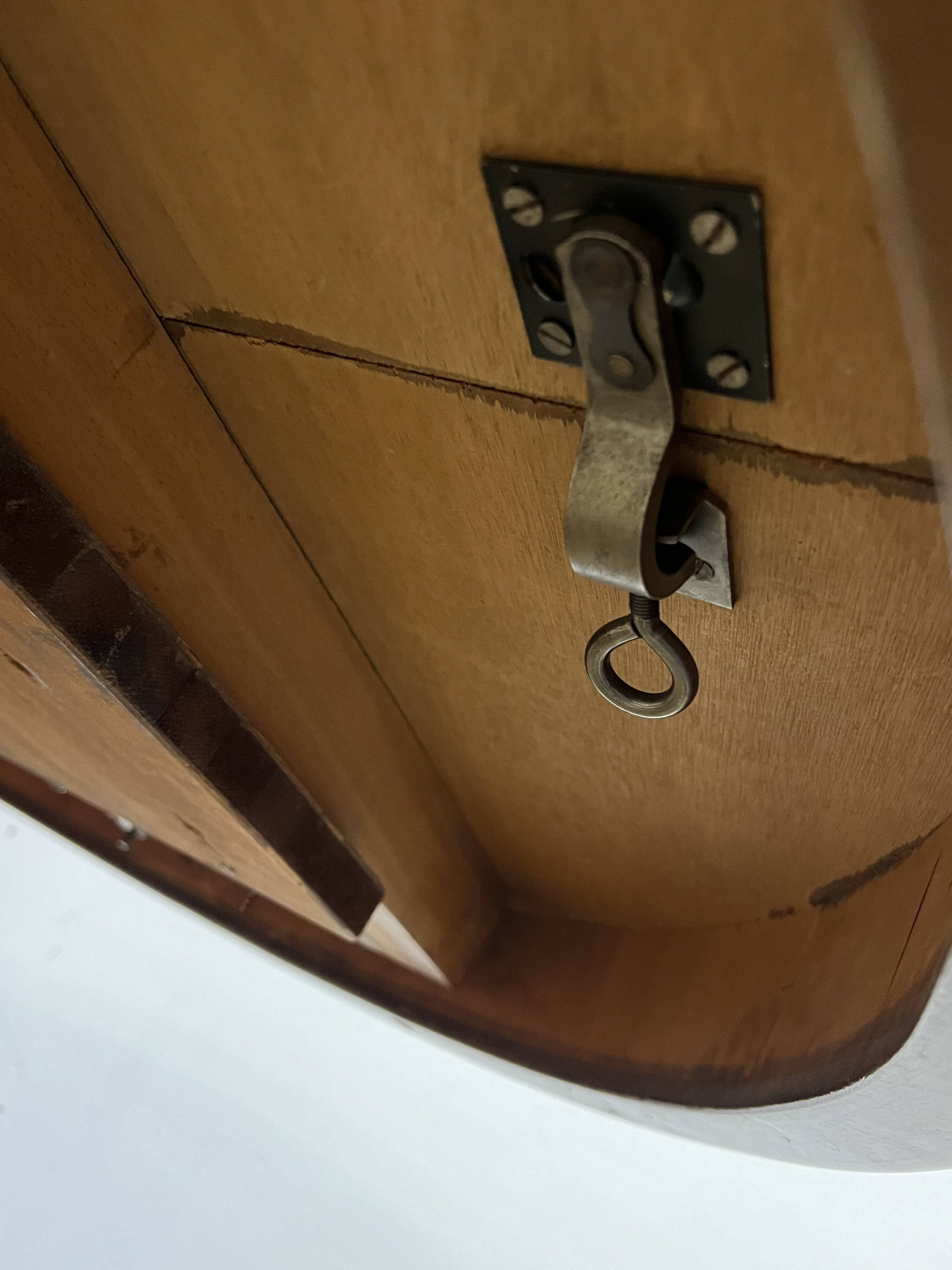 Empire style round table "Lion's Paws"