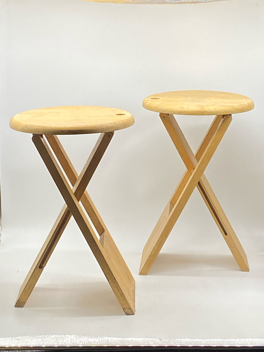 Pair of designer/vintage/minimalist stools by Adrian Reed and Suzy