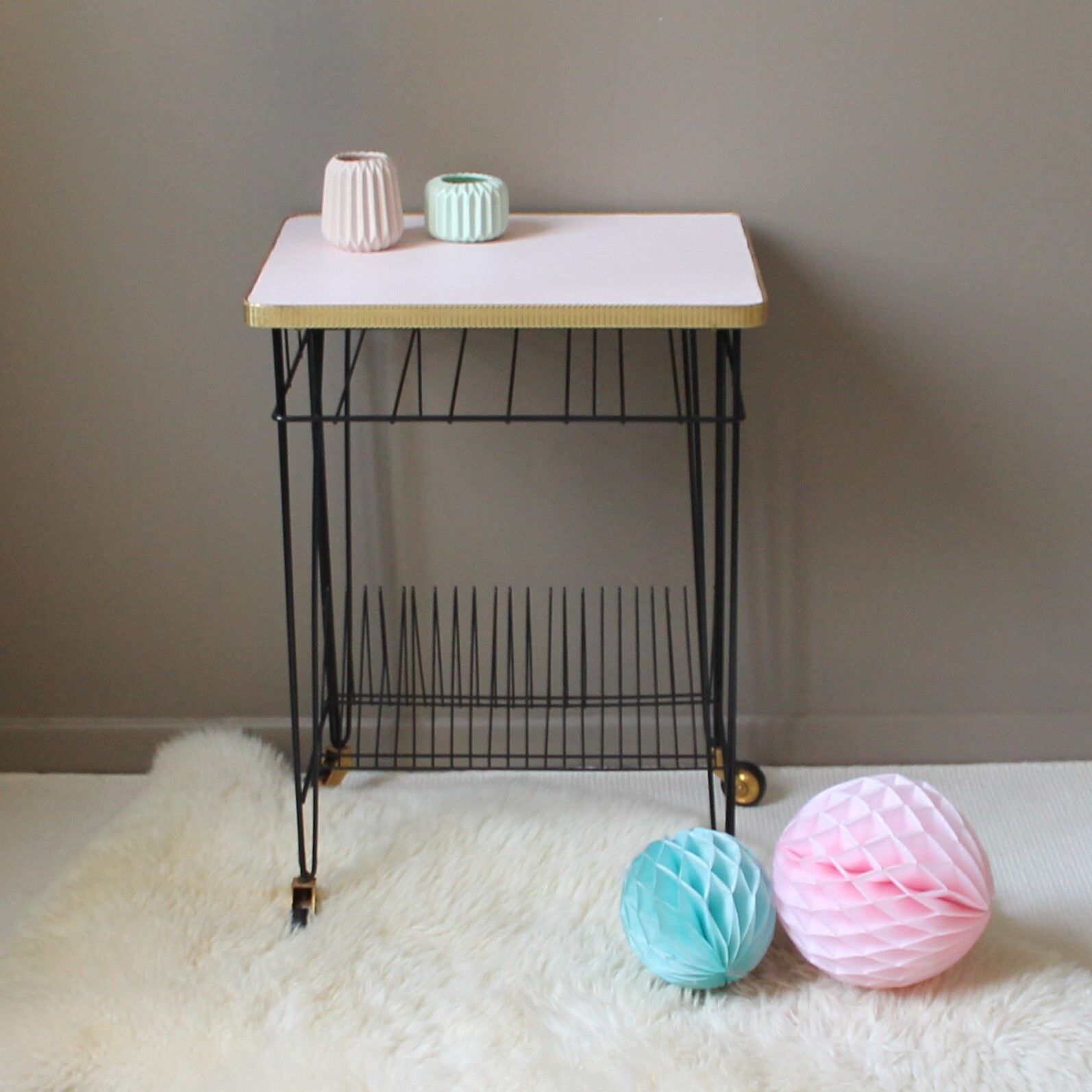 Extra vintage feet eiffel table