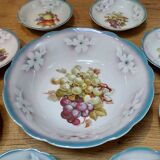 Salad bowl and its 8 cups