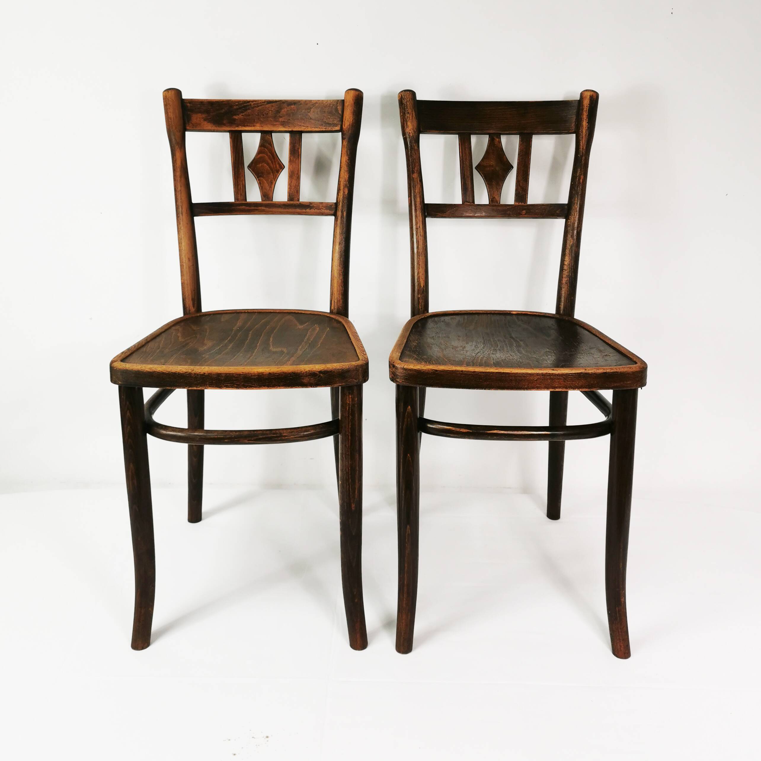 Pair of wooden Art Deco chairs, Thonet, Germany, 1930s.