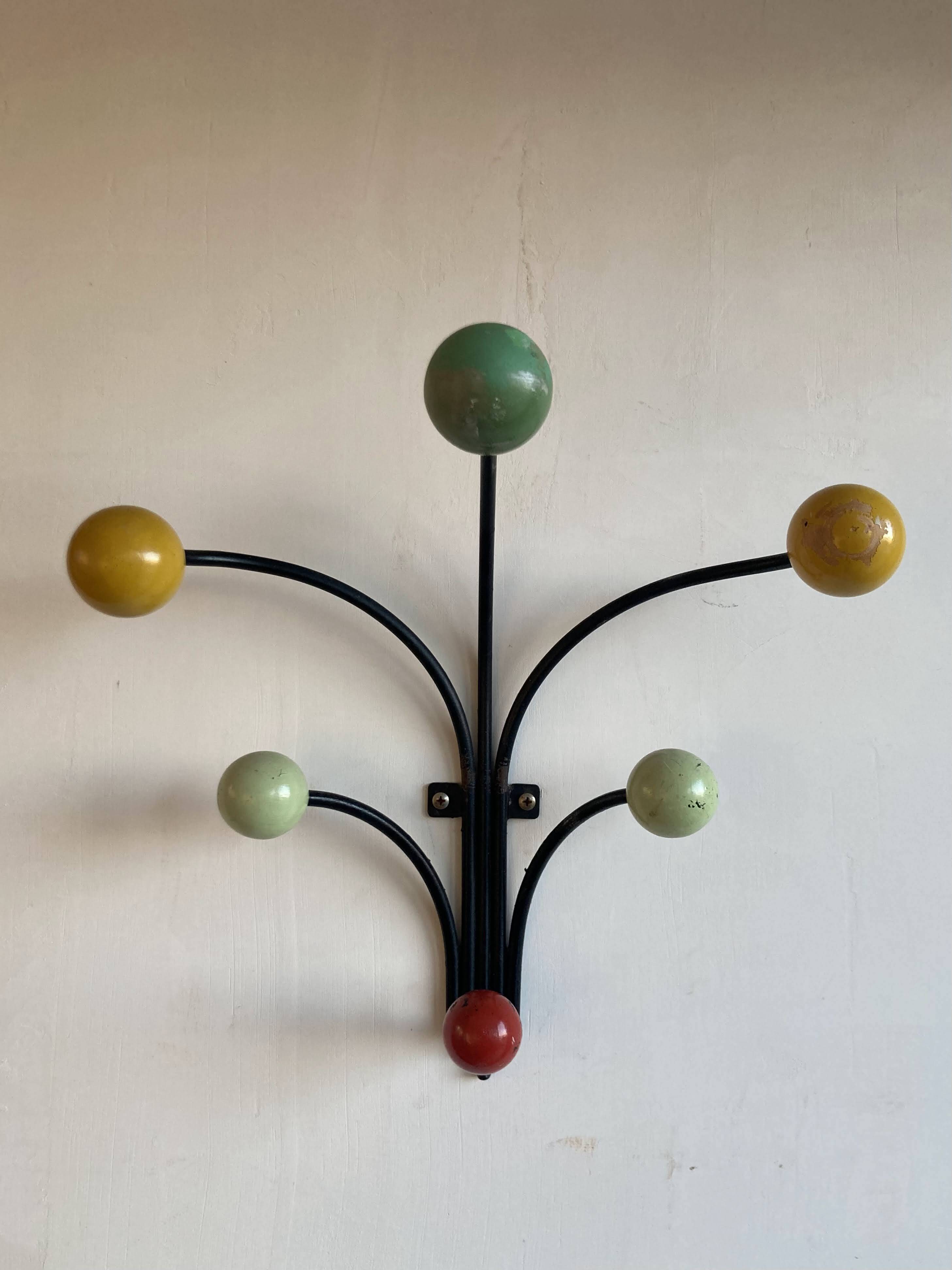 Wall mounted coat rack