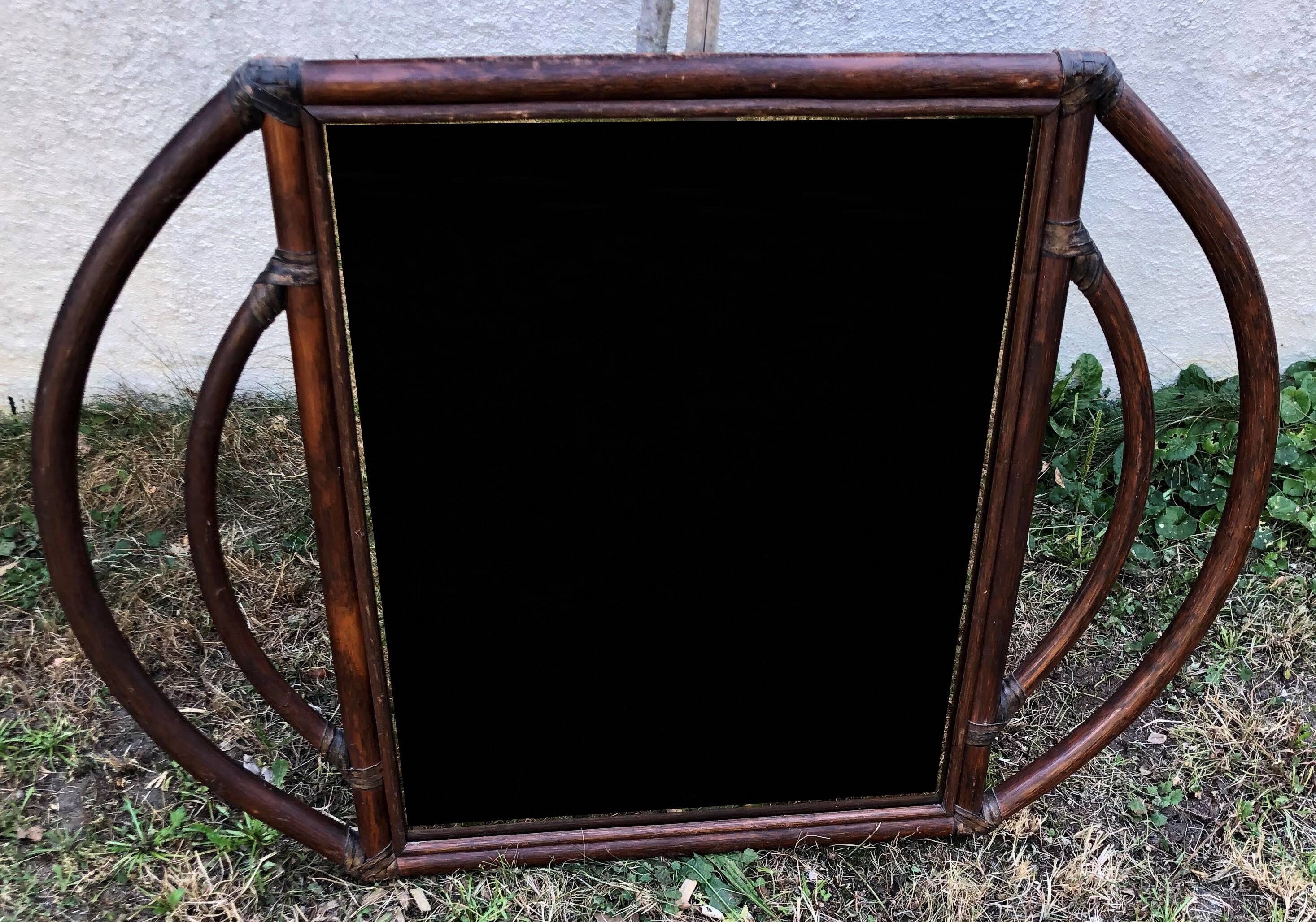 Grand miroir vintage en rotin