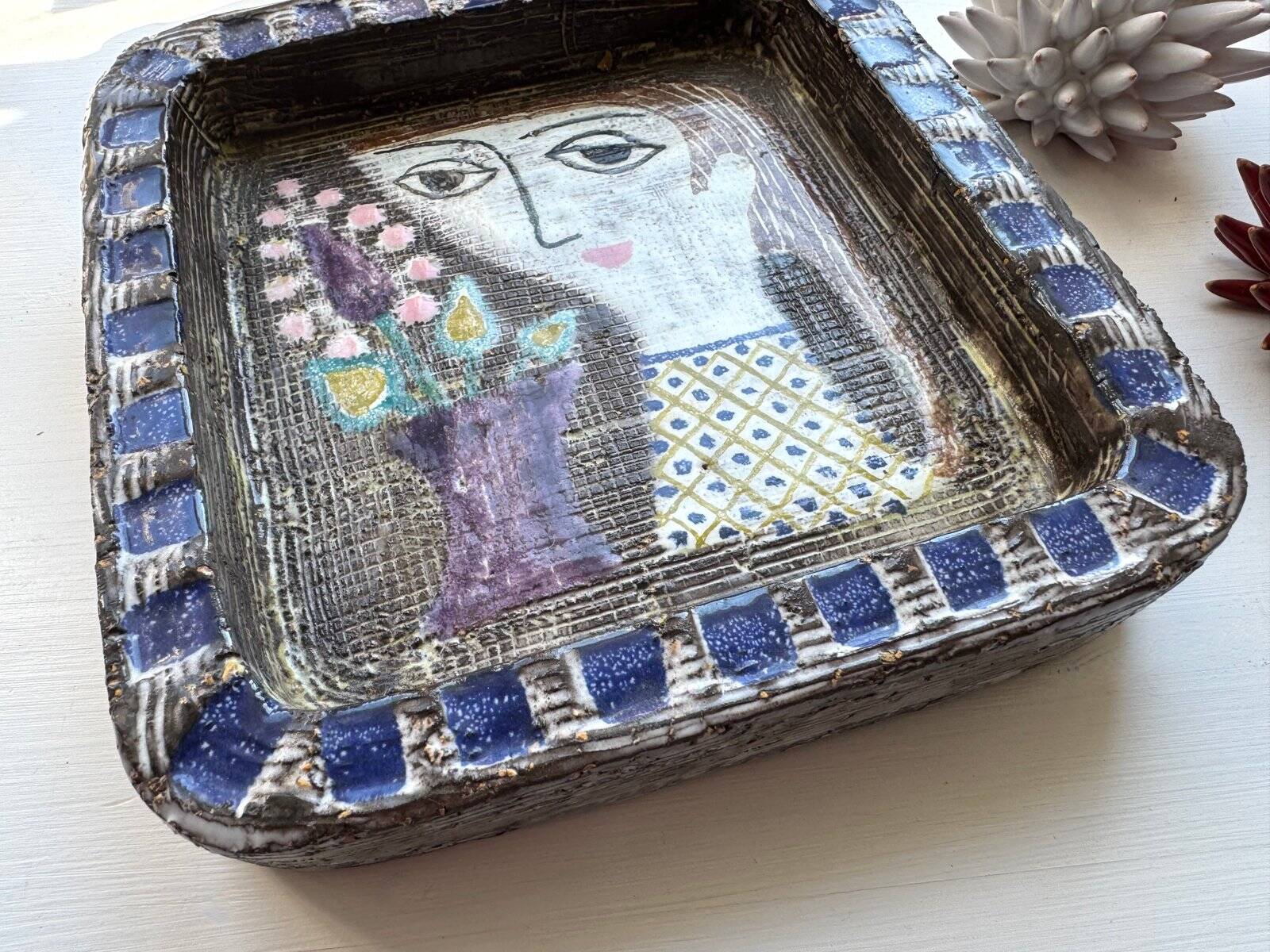 Face illustration ceramic bowl by Mari Simmulson for Upsala Ekeby, Sweden, 1960s