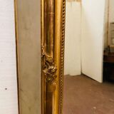 Miroir de style Louis XV en bois et stuc doré XX siècle