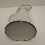 Enamelled pitcher, lustucru décor